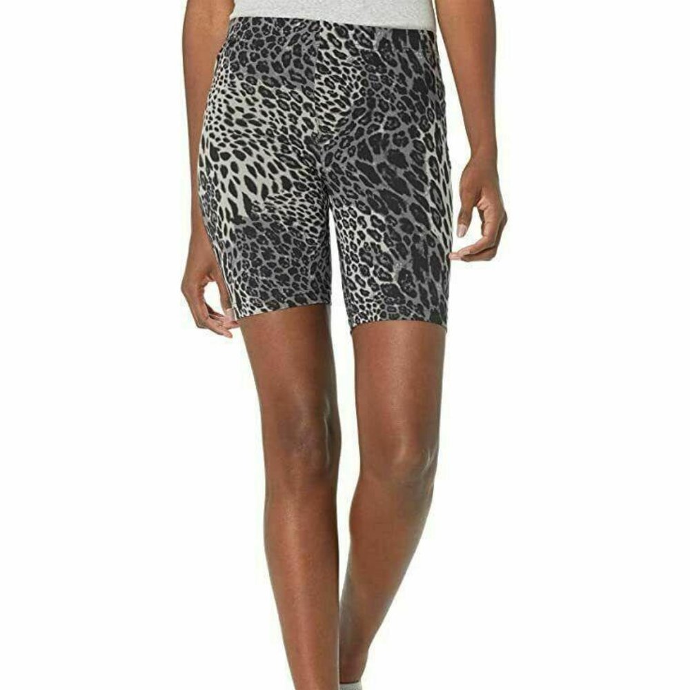 Hue Women's Essentials High Rise Wavy Leopard Bike Shorts, BLACK, M